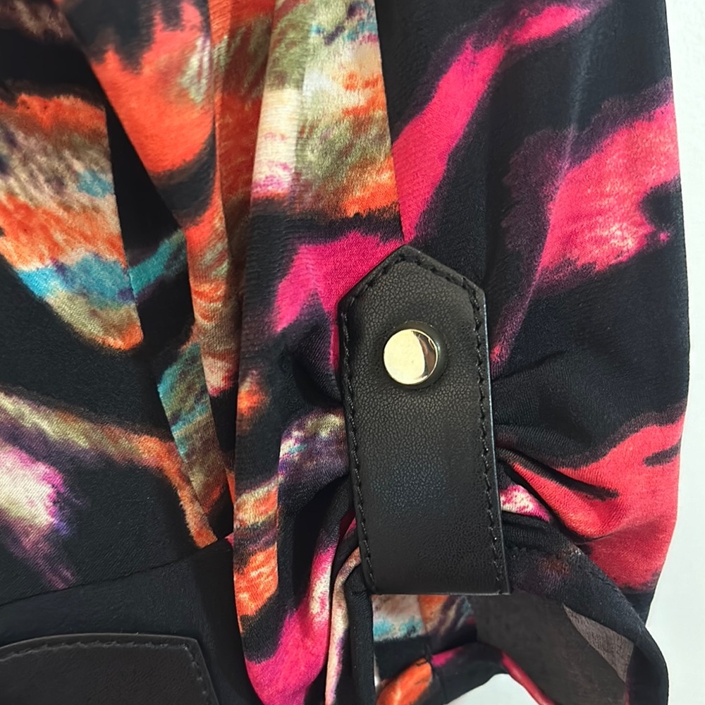 Colorful Abstract Print Dress - Picture 4 of 11